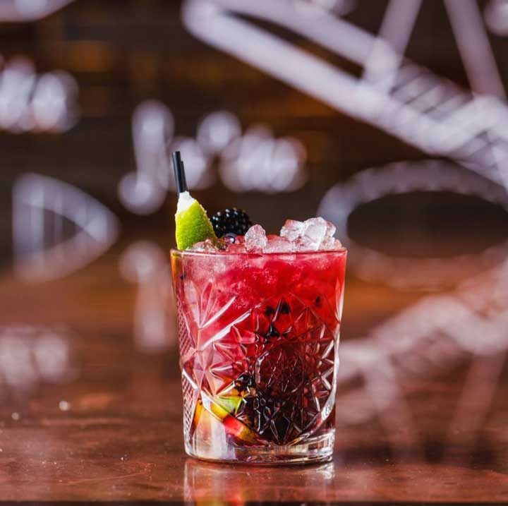 Bottomless brunch at Aluna Mailbox